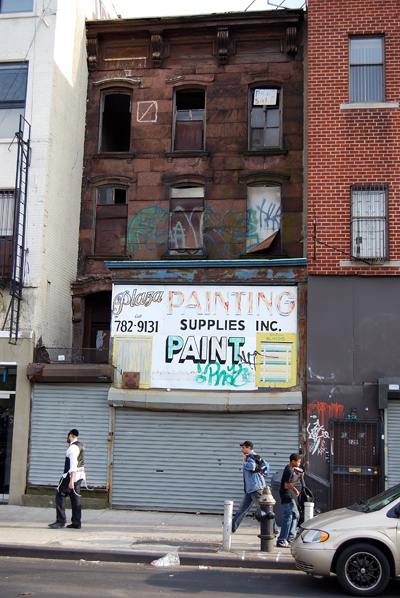 Plaza Paint - Williamsburg