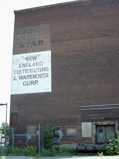 White Star, Charlestown