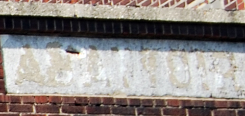 Aba[n]toir? - © Frank H. Jump