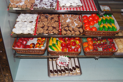 Circo's Pastry Shop - Bushwick, Brooklyn