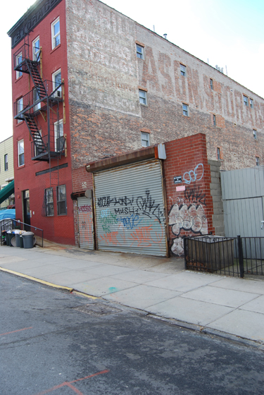 Dahill Moving & Storage