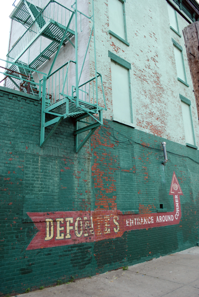 Defontes Grocery - Red Hook