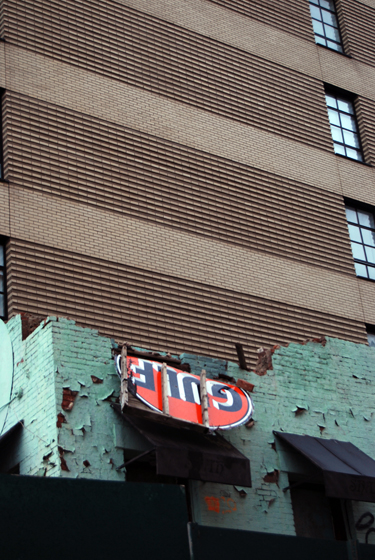 Former Gulf Station - West 12th & West Streets