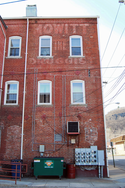 Howitt the Druggist